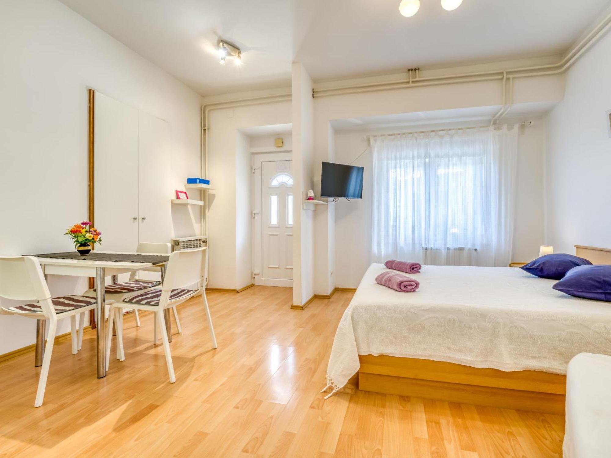 Apartment Emil By Interhome Laurana Esterno foto